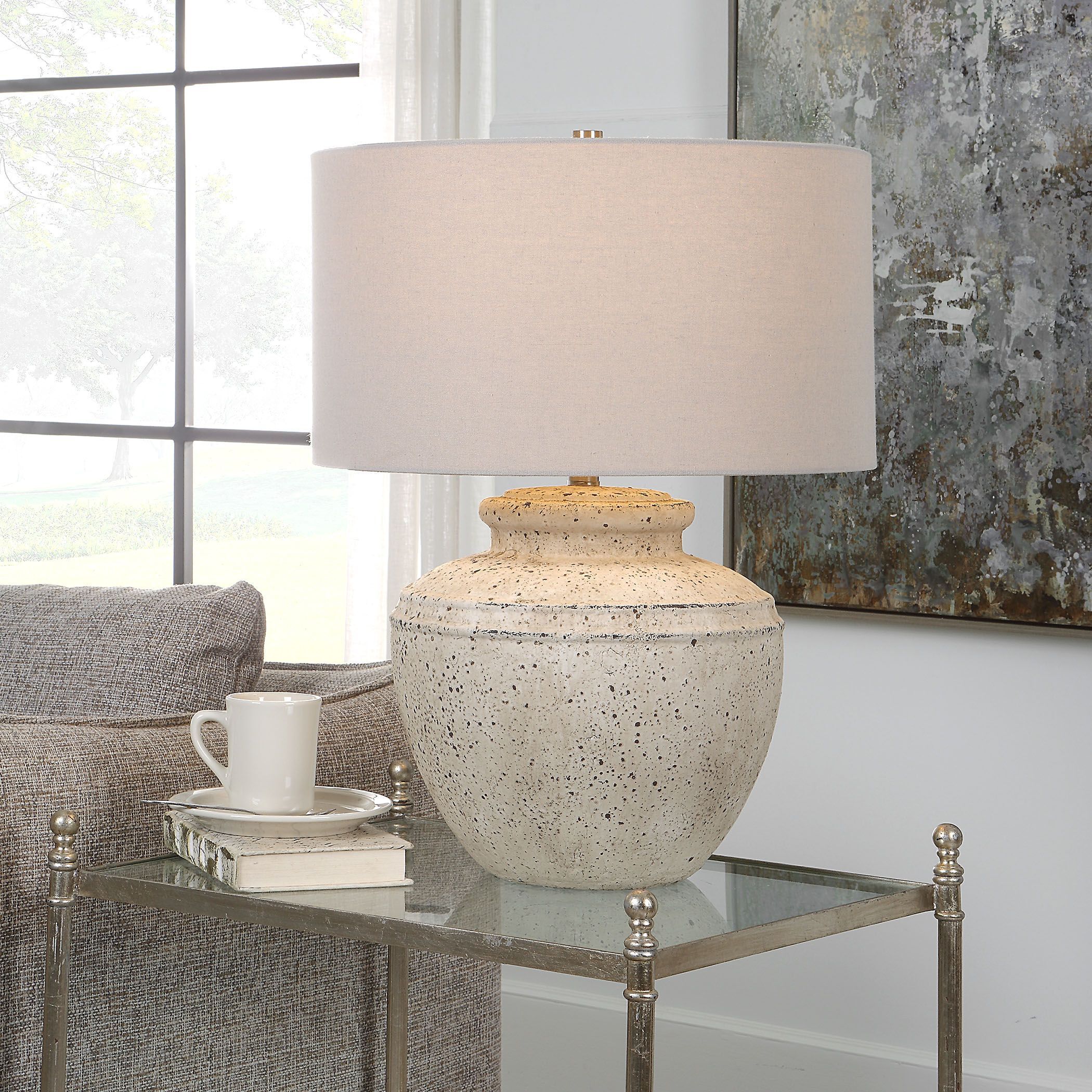 Bedside lamp wattage outlet