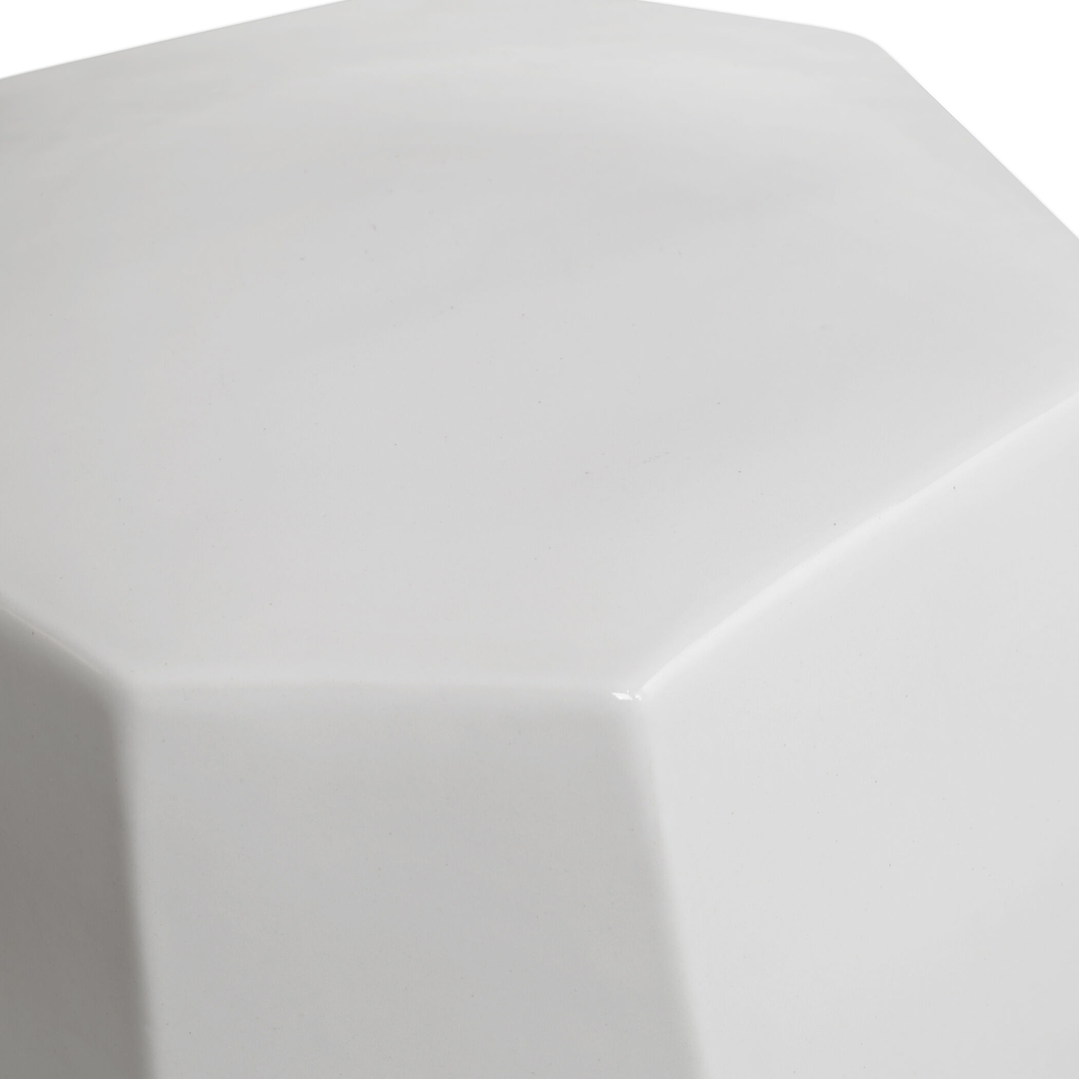 Maquette 18 inch Gloss White Garden Stool