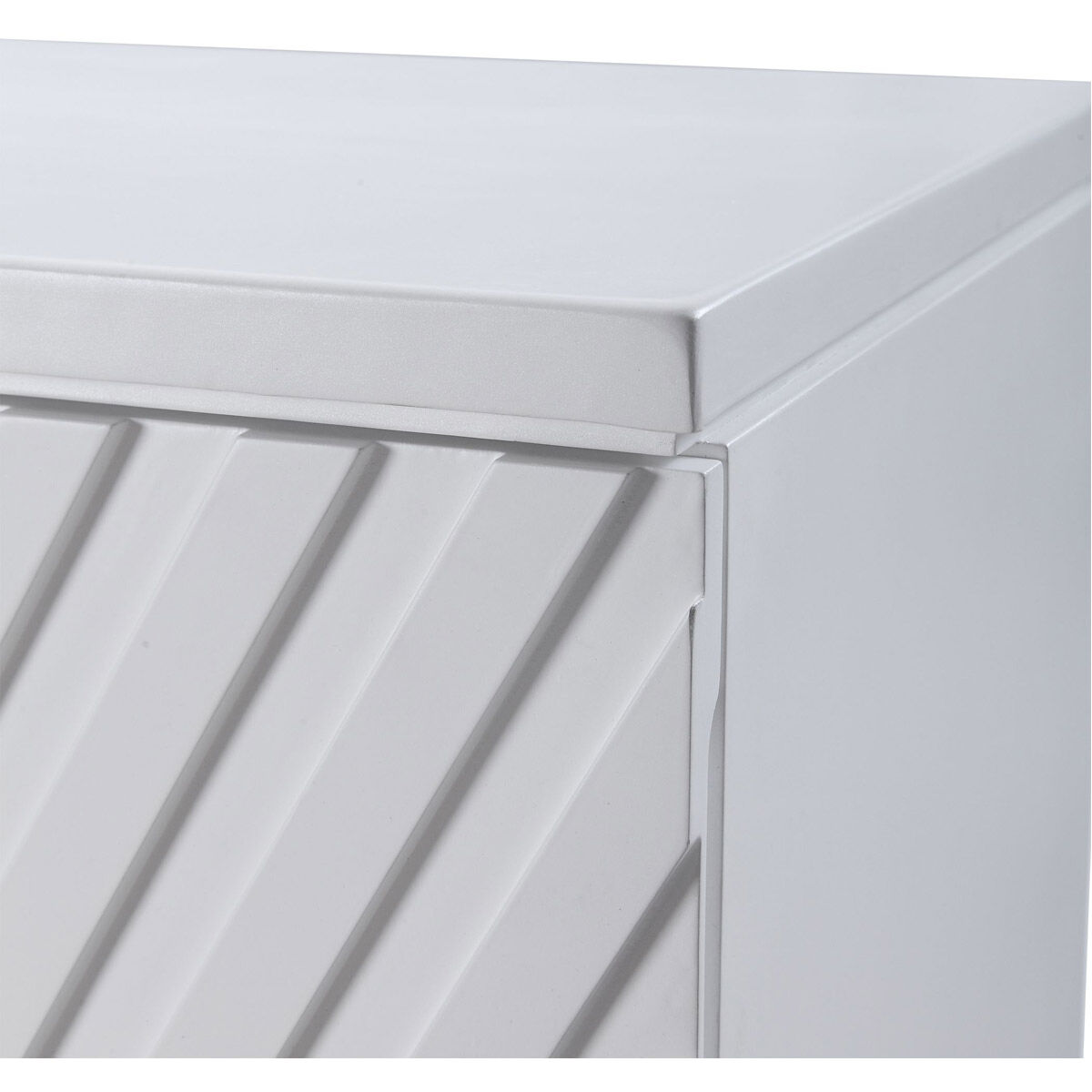 Colby White Drawer Chest